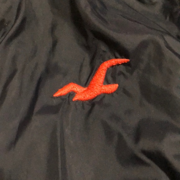 Hollister Navy and Red Men's Windbreaker - Picture 6 of 8